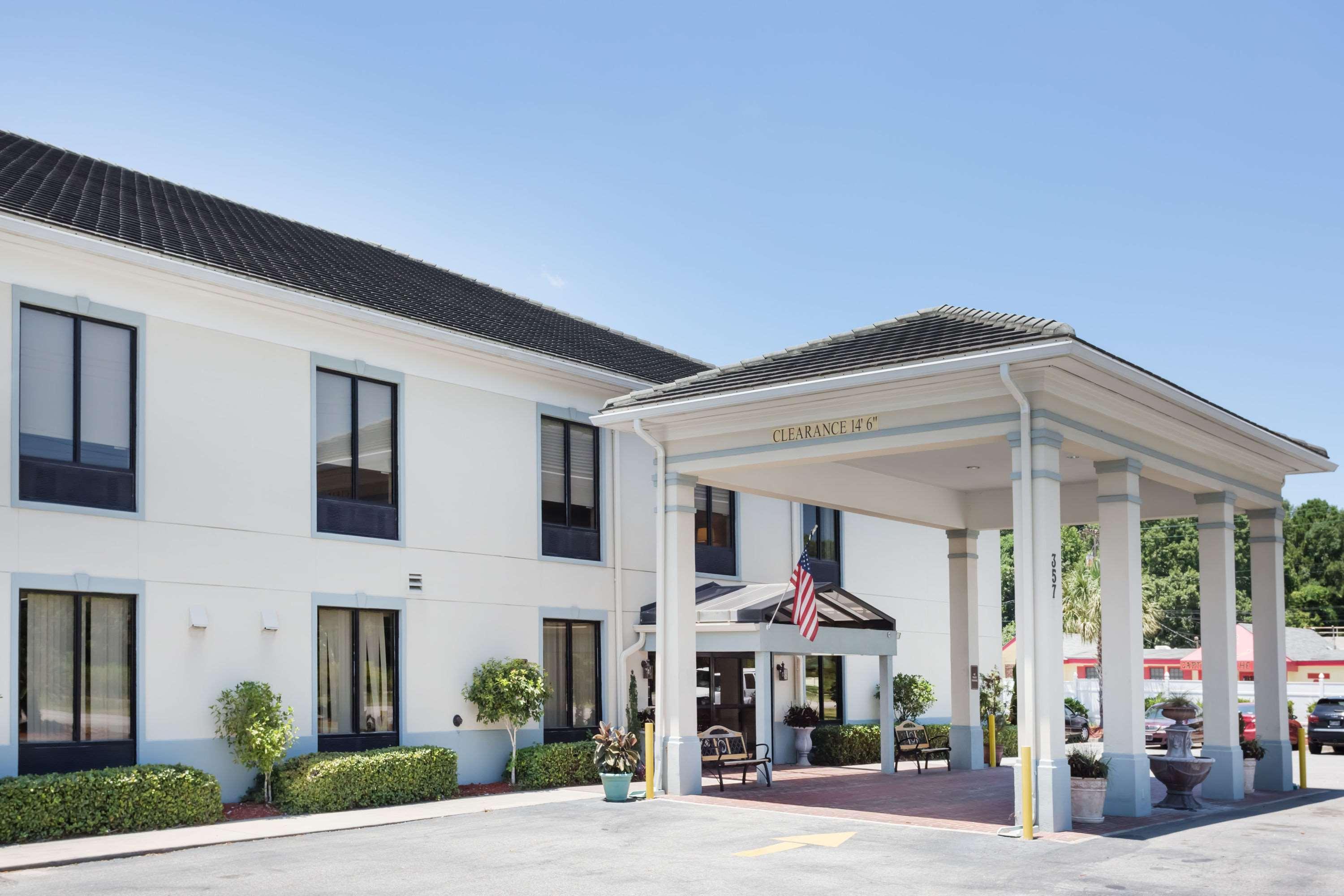 Baymont By Wyndham Savannah/Garden City Port Wentworth Exteriör bild